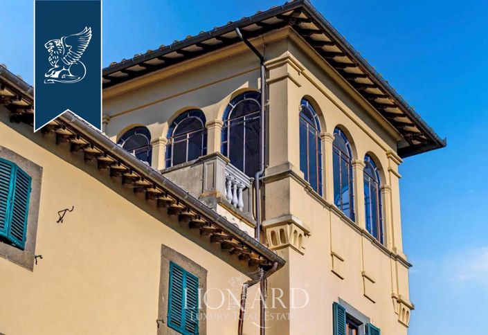 Image No.10-10 Bed Villa for sale