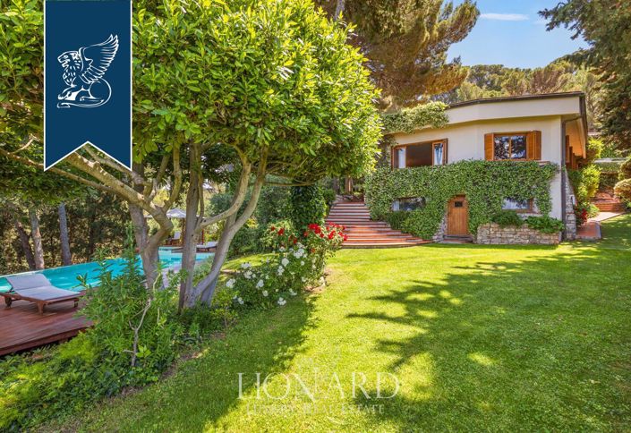 Image No.18-Villa de 8 chambres à vendre à Livorno