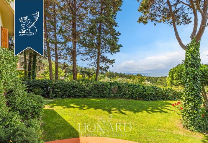 Image No.20-Villa de 8 chambres à vendre à Livorno