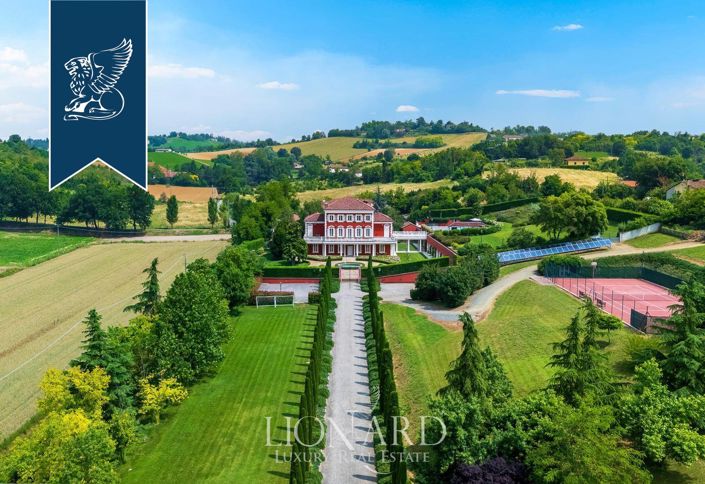 Image No.2-6 Bed Villa for sale