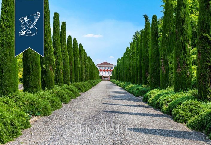 Image No.9-6 Bed Villa for sale