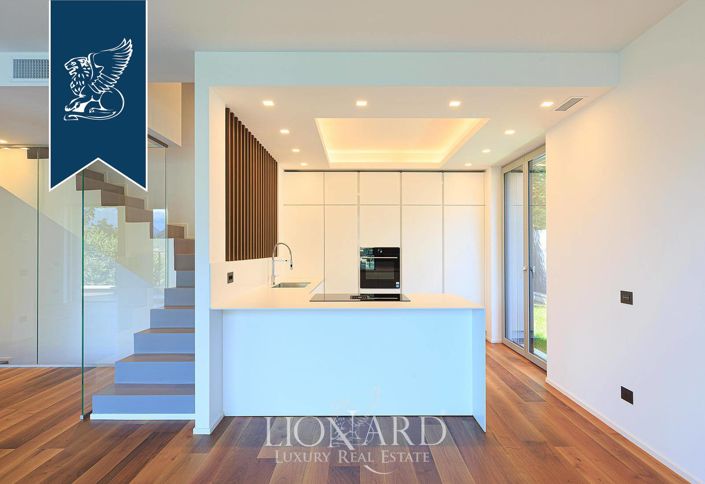 Image No.17-3 Bed Villa for sale