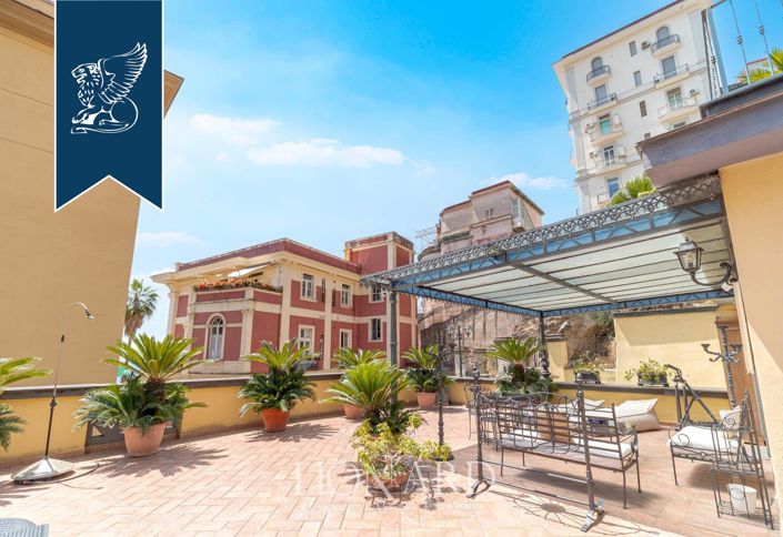 Image No.11-Villa de 4 chambres à vendre à Naples