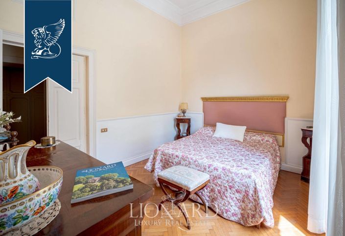 Image No.18-Villa de 4 chambres à vendre à Naples