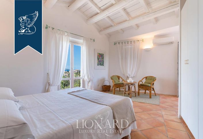 Image No.18-Villa de 5 chambres à vendre à Olbia