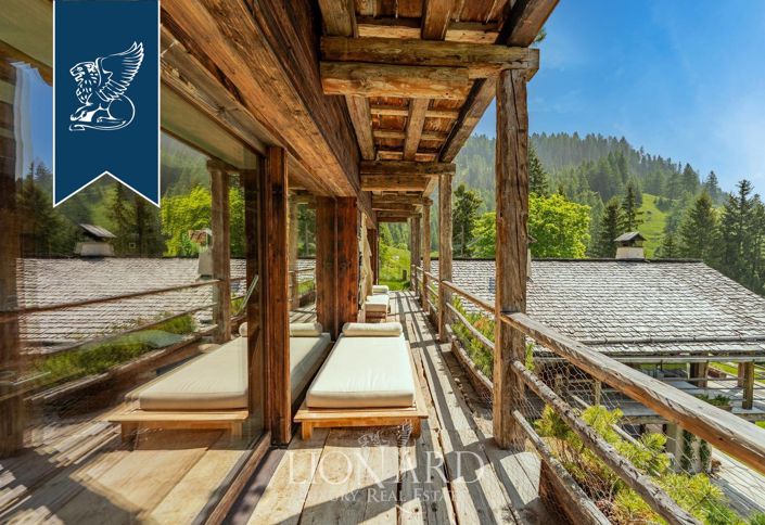 Image No.14-8 Bed Villa for sale