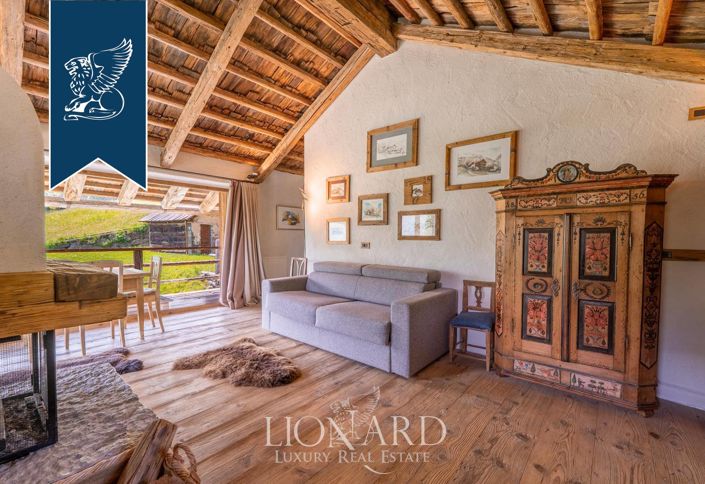 Image No.20-8 Bed Villa for sale