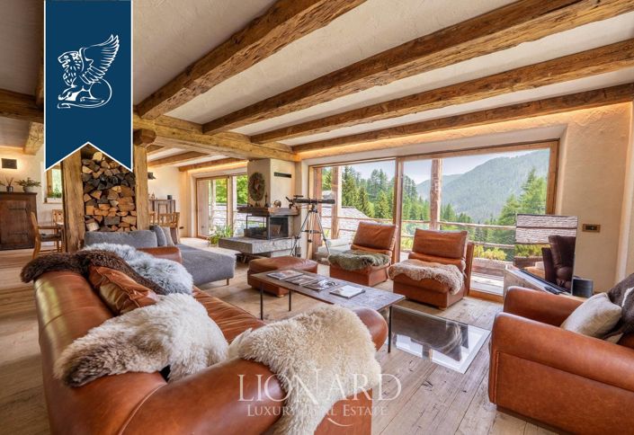 Image No.7-8 Bed Villa for sale