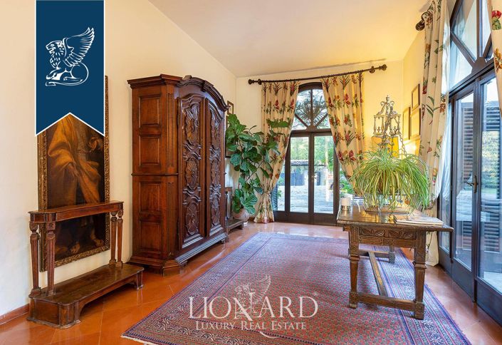 Image No.5-Villa de 9 chambres à vendre à Castelletto sopra Ticino