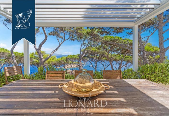 Image No.17-9 Bed Villa for sale