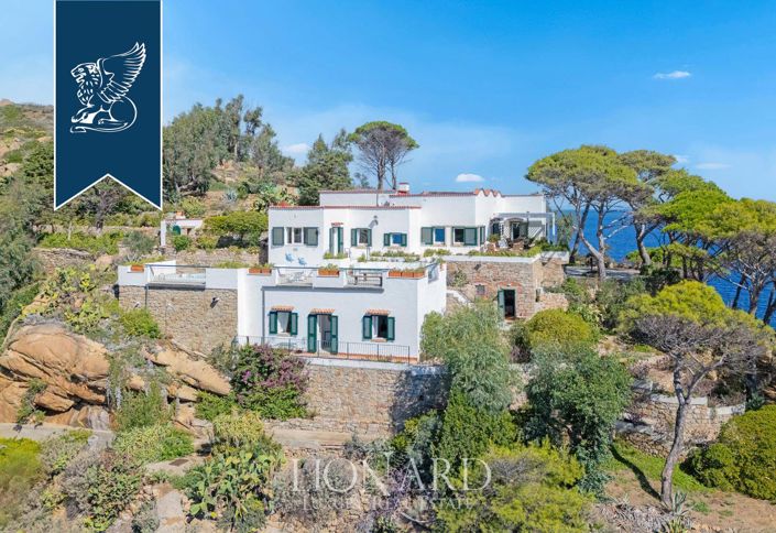 Image No.3-9 Bed Villa for sale