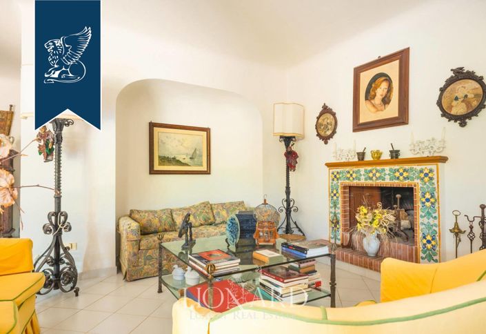 Image No.19-10 Bed Villa for sale