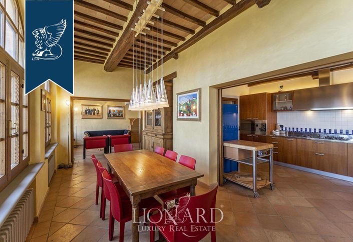 Image No.18-4 Bed Apartment for sale