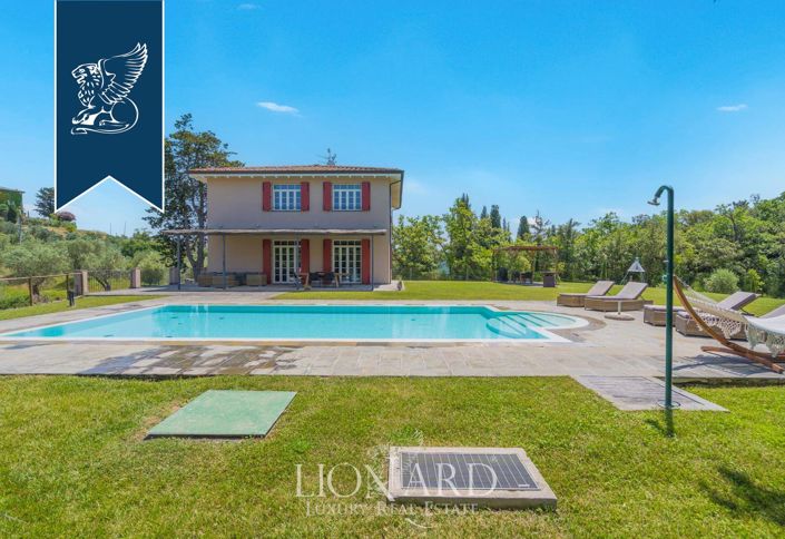 Image No.3-5 Bed Villa for sale