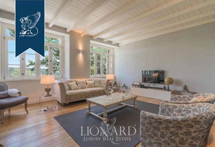 Image No.9-5 Bed Villa for sale