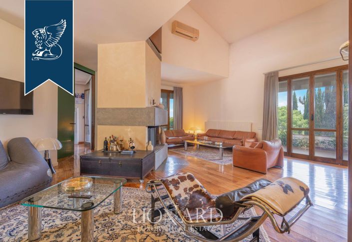 Image No.12-5 Bed Villa for sale