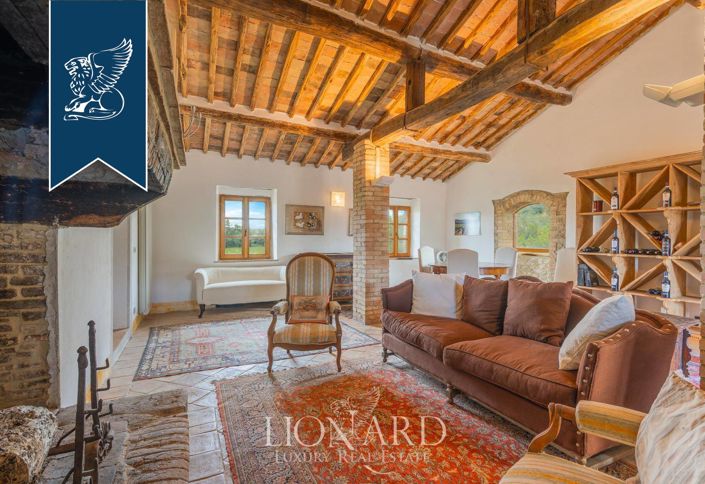 Image No.10-5 Bed Farmhouse for sale