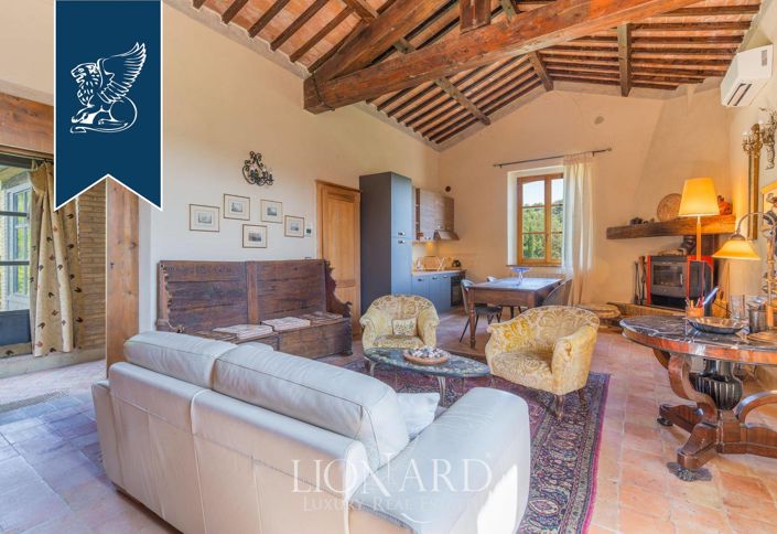 Image No.12-5 Bed Farmhouse for sale