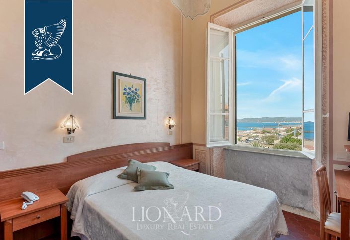 Image No.15-32 Bed Hotel for sale