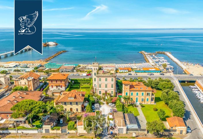 Image No.4-32 Bed Hotel for sale