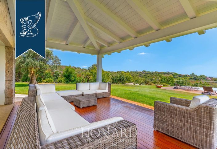 Image No.10-7 Bed Villa for sale