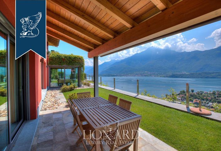 Image No.10-6 Bed Villa for sale