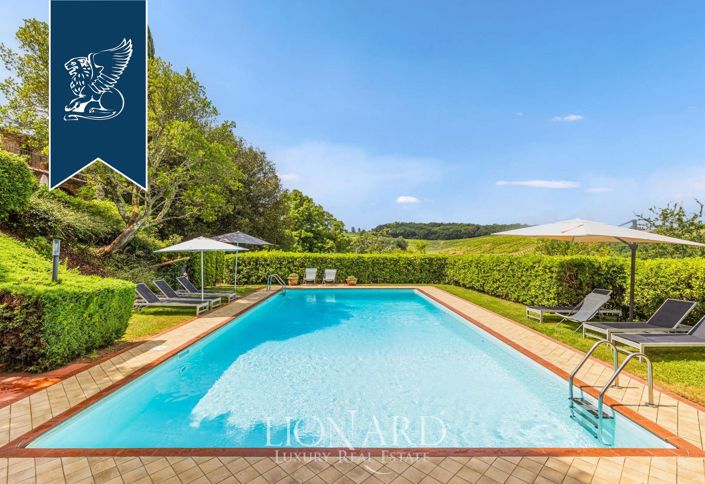 Image No.12-9 Bed Villa for sale