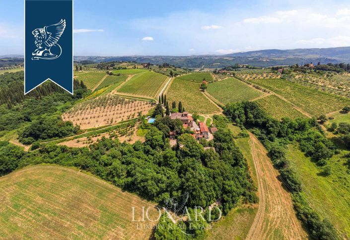 Image No.2-9 Bed Villa for sale