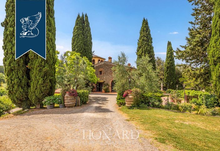 Image No.4-9 Bed Villa for sale