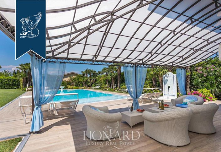 Image No.9-6 Bed Villa for sale