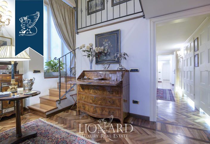 Image No.18-4 Bed Flat for sale