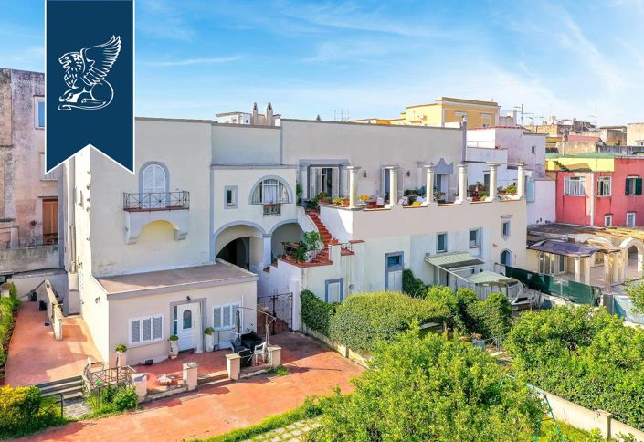 Image No.6-3 Bed Villa for sale