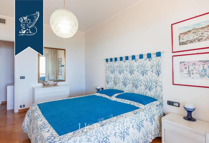 Image No.18-3 Bed Apartment for sale