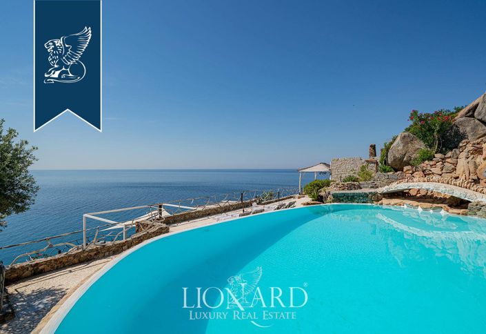 Image No.22-Villa de 13 chambres à vendre à Maracalagonis