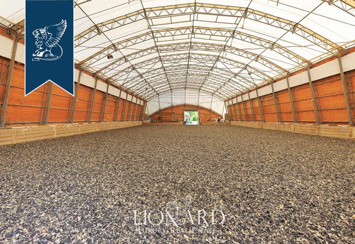 Image No.11-14 Bed Property for sale