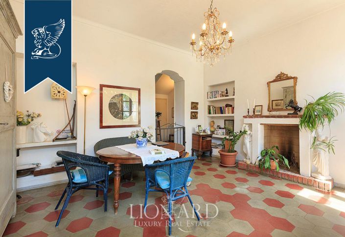 Image No.19-14 Bed Property for sale