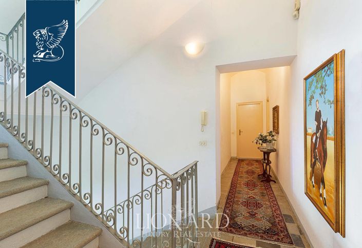 Image No.24-14 Bed Property for sale