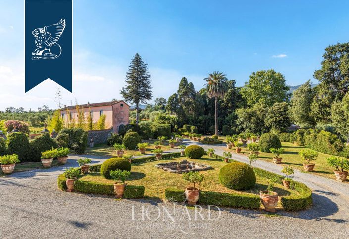 Image No.13-10 Bed Villa for sale