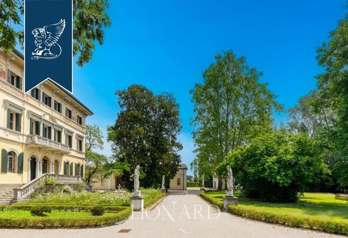 Image No.2-Villa de 11 chambres à vendre à Padoue