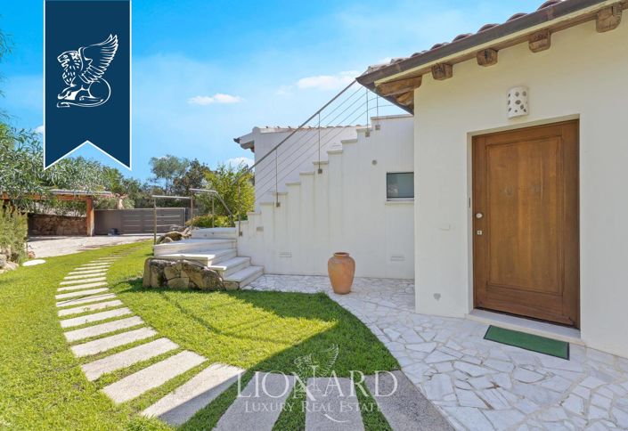 Image No.10-4 Bed Villa for sale