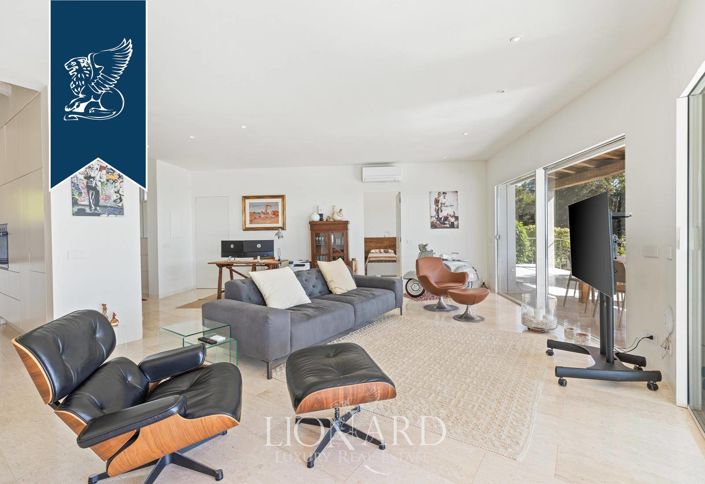 Image No.14-4 Bed Villa for sale