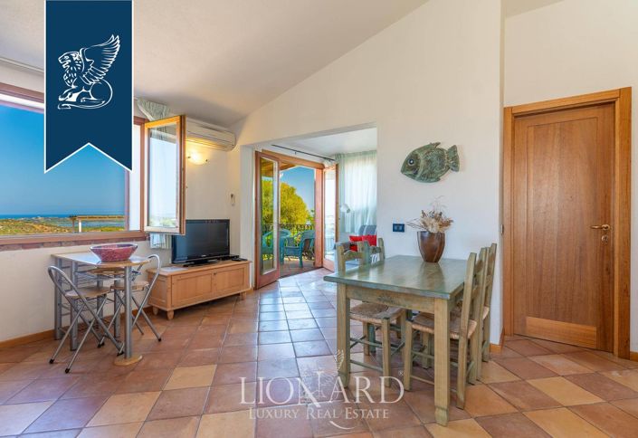 Image No.14-16 Bed Villa for sale