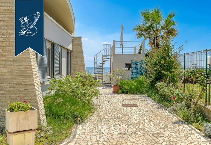 Image No.6-Villa de 3 chambres à vendre à Santa Marinella