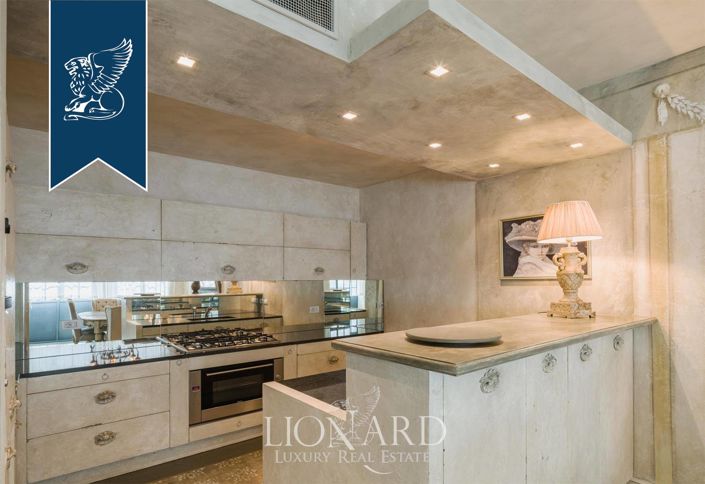 Image No.10-2 Bed Villa for sale