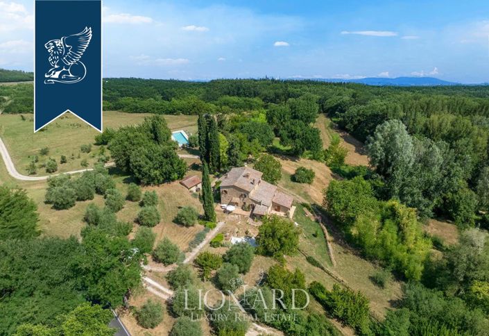 Image No.1-Ferme de 8 chambres à vendre à Volterra