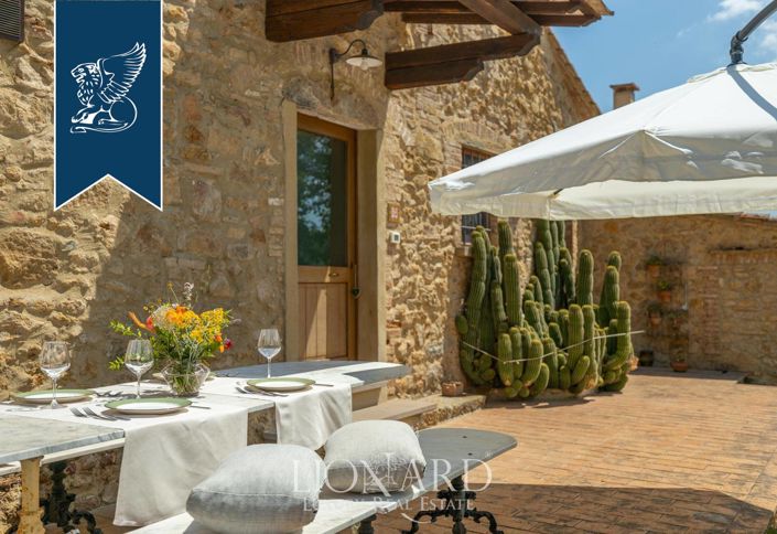 Image No.10-Ferme de 8 chambres à vendre à Volterra