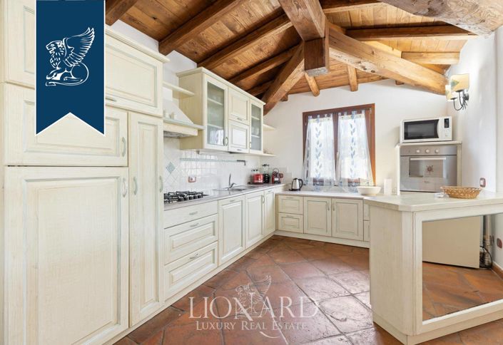 Image No.14-6 Bed Villa for sale