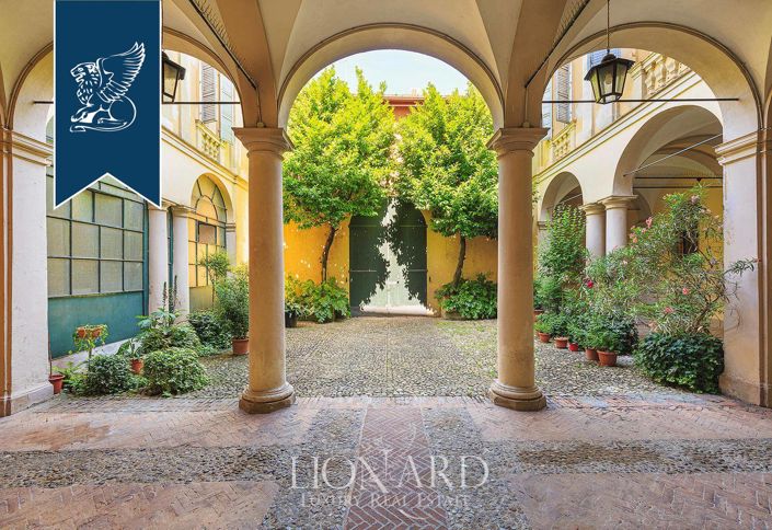 Image No.1-Propriété de 11 chambres à vendre à Reggio nell'Emilia