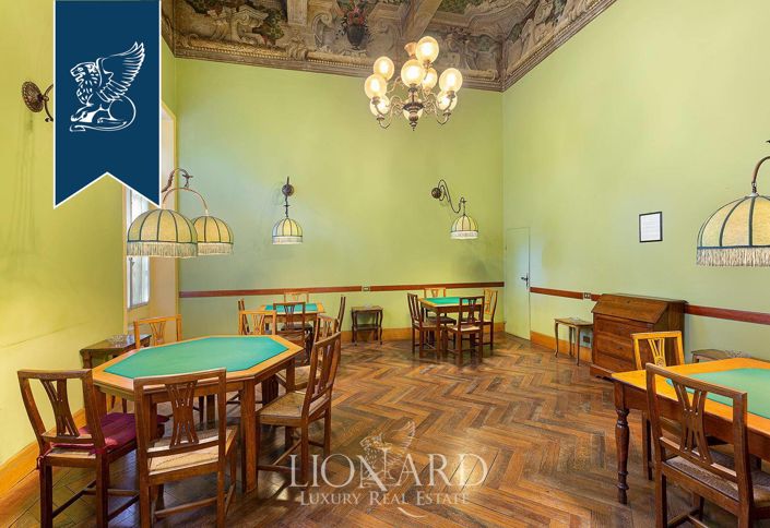 Image No.16-11 Bed Property for sale