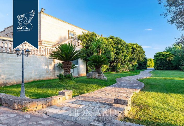 Image No.10-8 Bed Farmhouse for sale